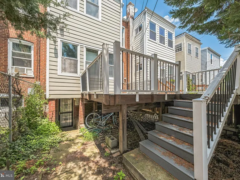 723 K St NE — Photo 21