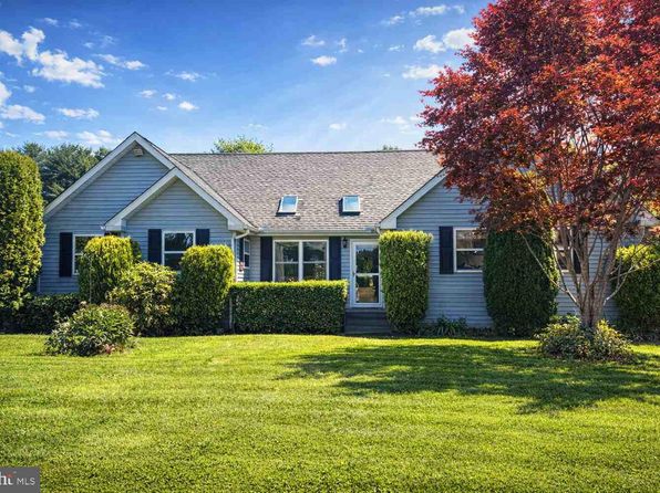 105 Dogwood Dr