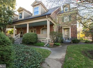 15 Pelham Rd, Philadelphia, PA 19119