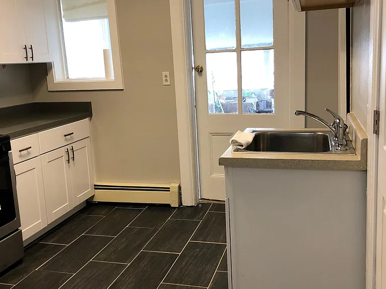 312 E Seneca St #3 — Photo 13