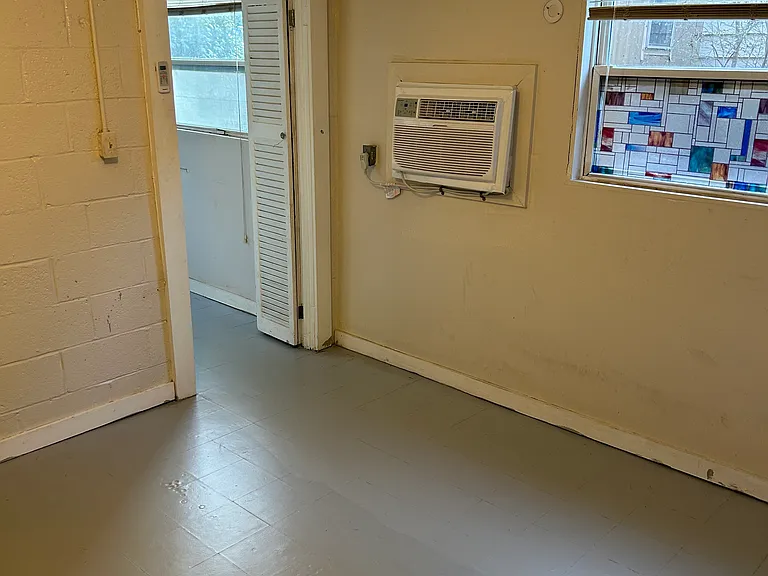 2503 Everett Ave #B — Photo 3