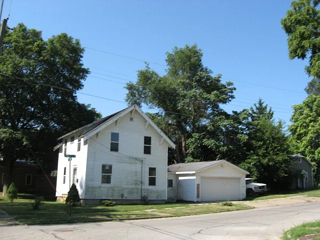 1401 S 7th St photo 1