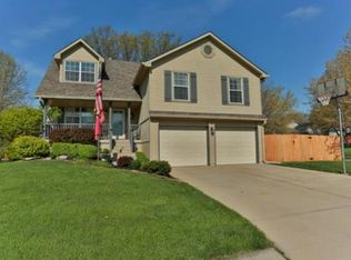 2100 NE Springbrook St, Blue Springs, MO 64014