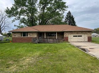 156 Cooper Foster Park Rd, Lorain, OH 44053