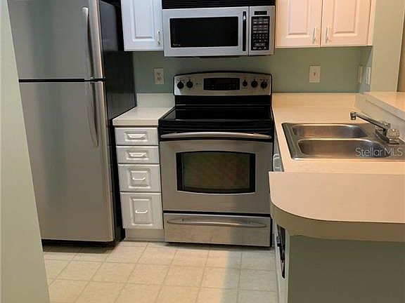 4th image of 4115 Chatham Oak Ct APT 209