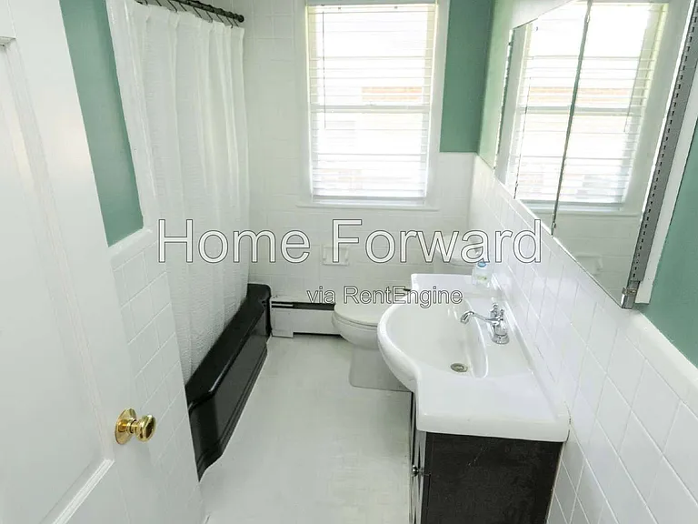 517 N 3rd St — Photo 24