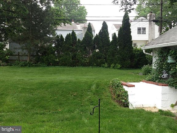 5th image of 310 Silver Ave