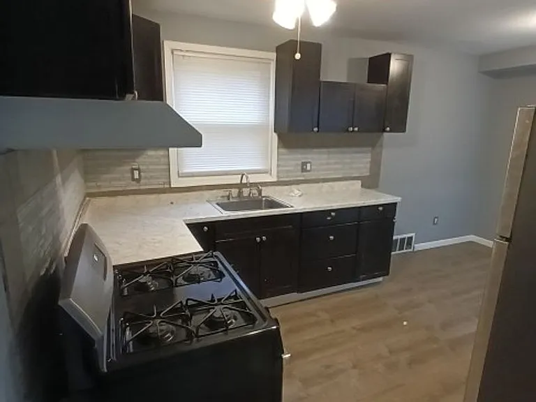 10177 Boleyn St — Photo 9