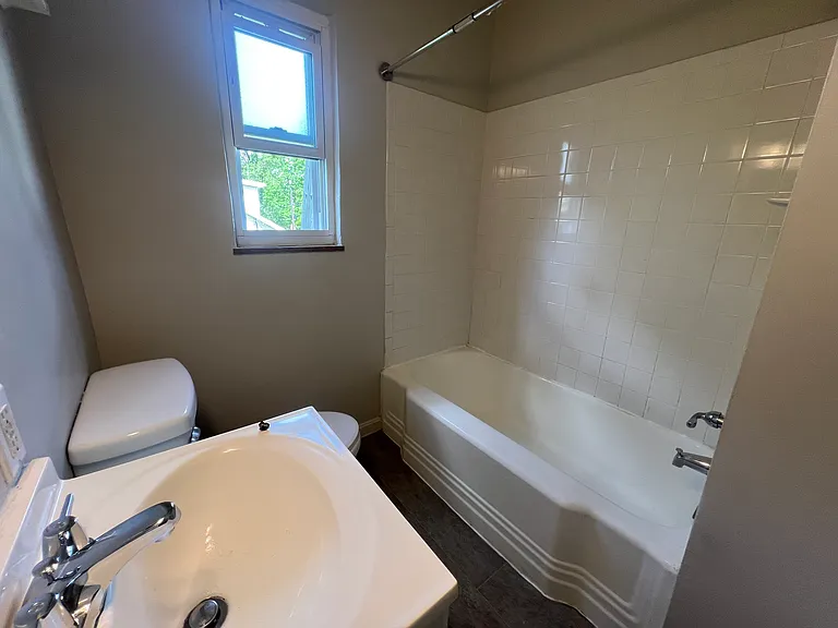 1401 Beech Ave — Photo 4
