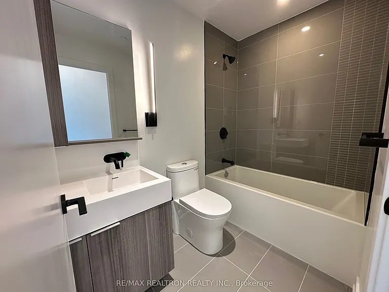 117 Broadway Ave #3202 — Photo 17