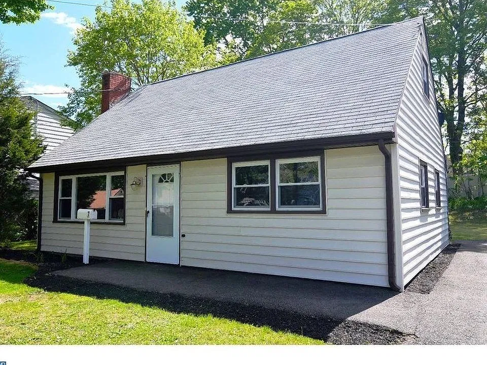 7 Calvin Ave