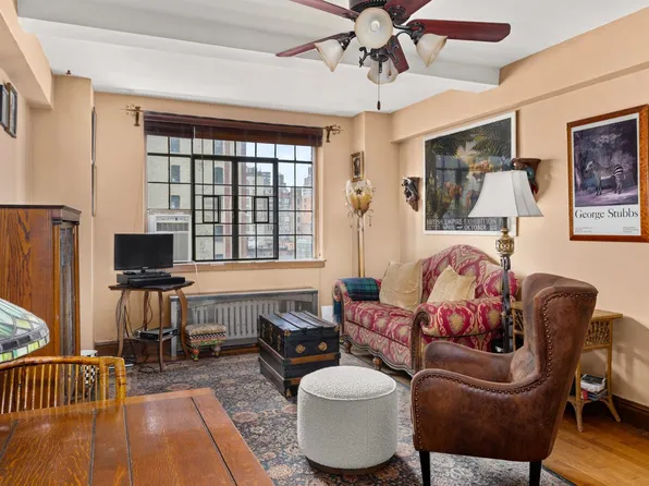 81 Irving Place 10D image 3 of 7