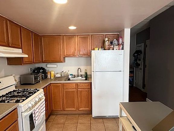 3rd image of 65 E 118th St Fl 3
