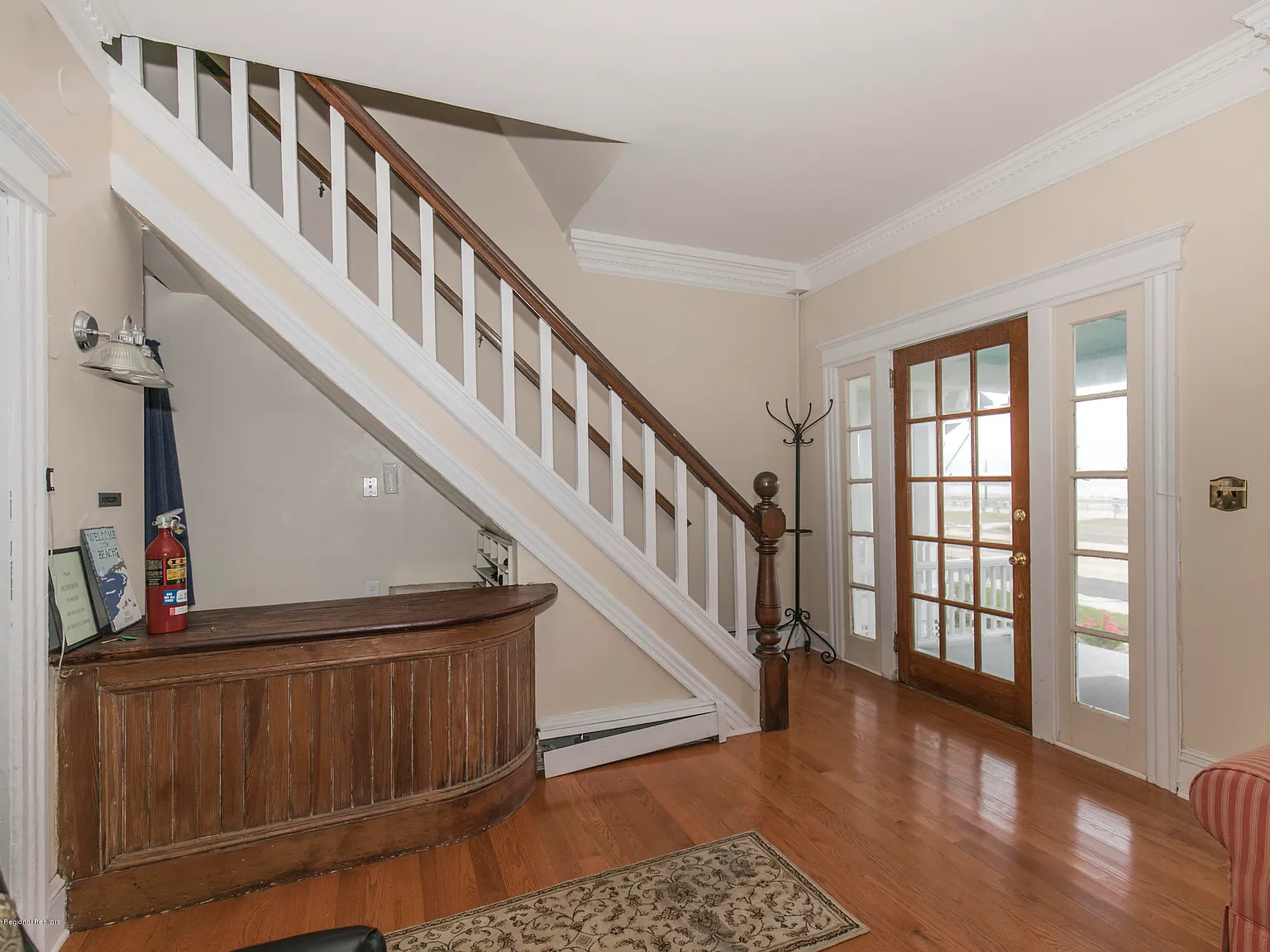 7 bed, 8.5 bath, 4981 sqft, $9,300 — Photo 4