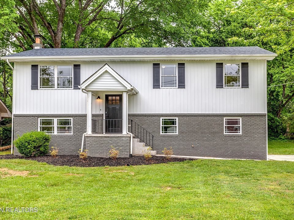 1st image of 7605 Hawthorne Dr