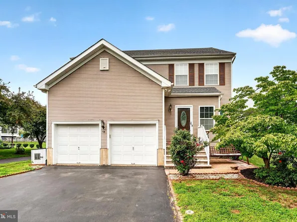 83 Fountayne Ln, Lawrence Township, NJ 08648