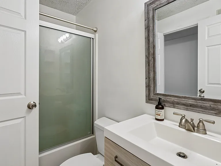 8036 Abbey Ct #D — Photo 11