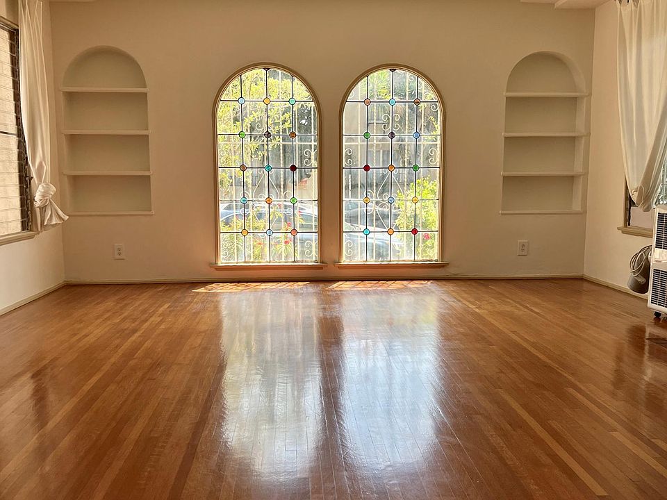 2nd image of 7943 Blackburn Ave #1