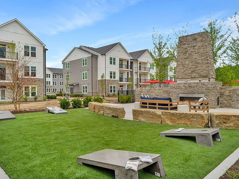 Harrison Landing Apartments — Photo 9
