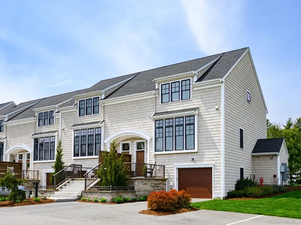 595 Washington St #7, Pembroke, MA 02359