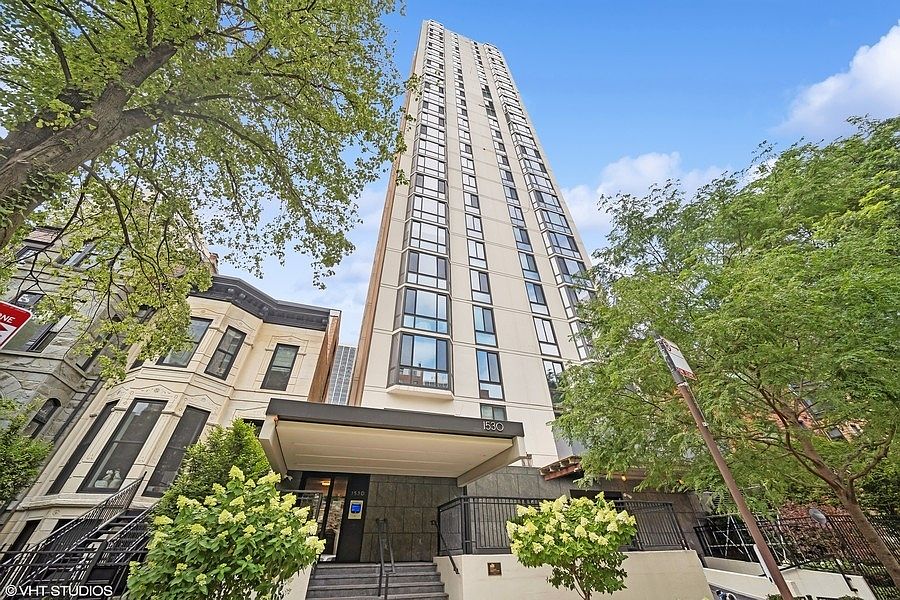 1st image of 1530 N Dearborn Pkwy APT 7N