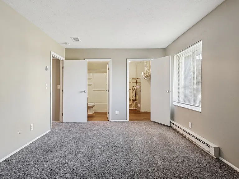 Oakwood Apartments — Photo 26