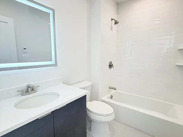 36-38 Hichborn St #501 — Photo 4