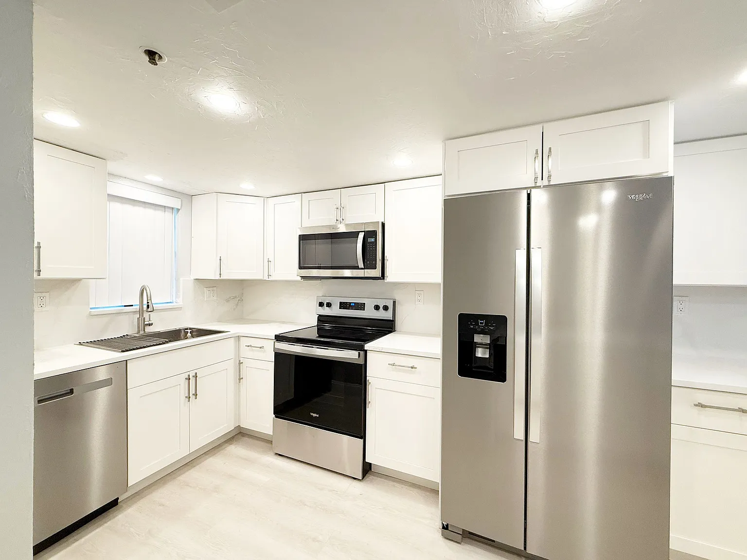 2 bed, 1140 sqft, $2,250 — Photo 3