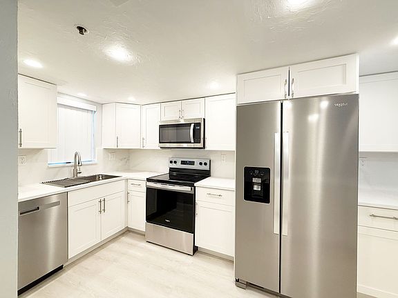 3rd image of 3300 W Rolling Hills Cir APT 410