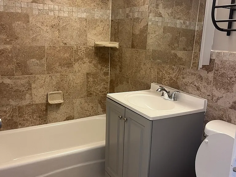 10931 S Lloyd Dr #3D — Photo 8