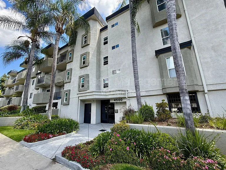 Laurel Canyon, 4500 — Photo 18