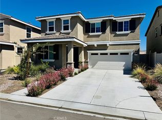 689 Carnation Ln, San Jacinto, CA 92583