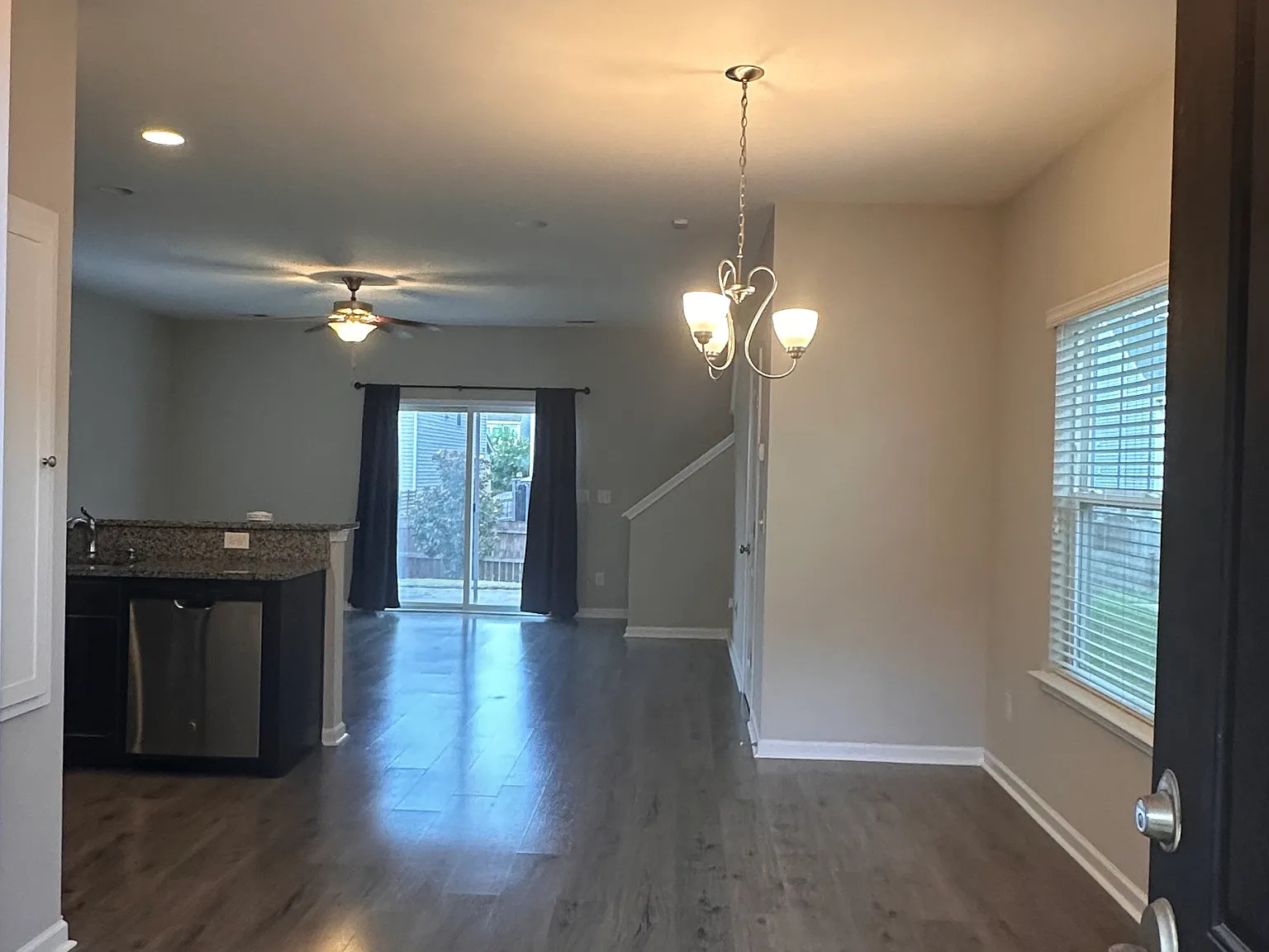 112 Brewers Oak Ln — Photo 2