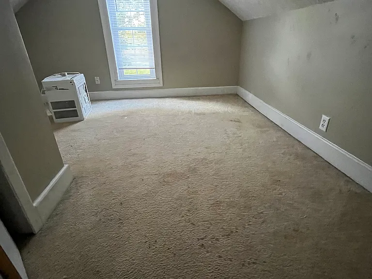 572 Lafayette St — Photo 9