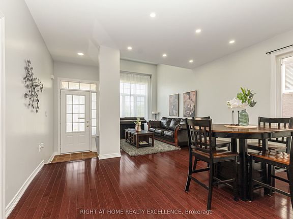 3rd image of 17 Keeleview Cres