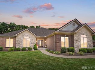 510 N Hills Blvd, Springboro, OH 45066