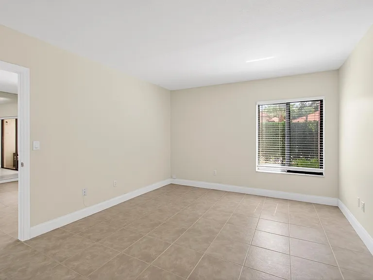 351 Club Cir #101 — Photo 34
