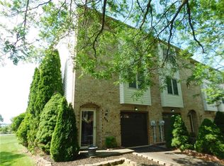 355 W 2nd St, Alburtis, PA 18011