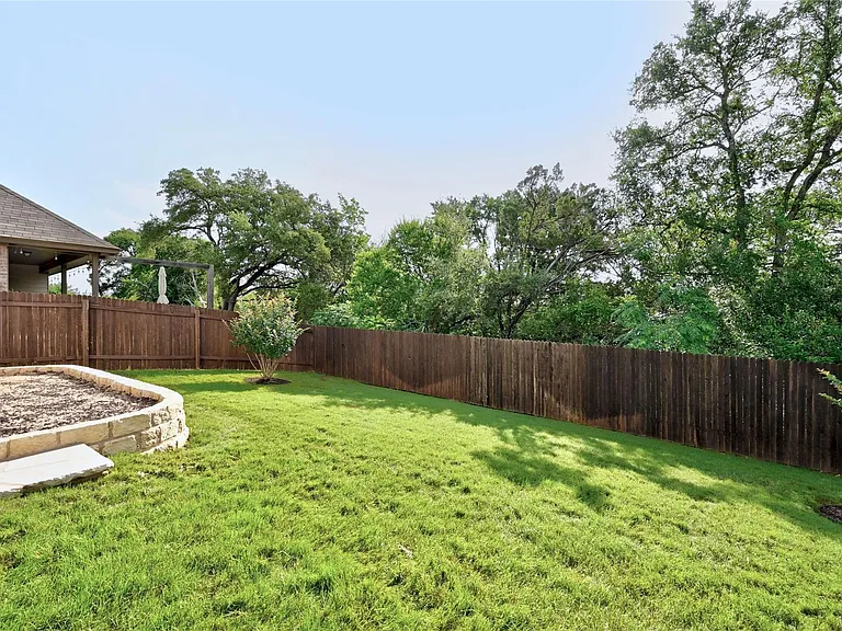 1320 Goldilocks Ln — Photo 29