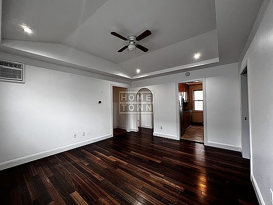 3rd image of 30 Ellington St Floor 2