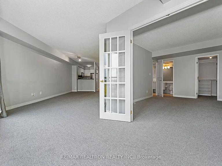 2261 Lake Shore Blvd W #1012 — Photo 17