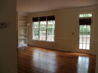 239 Oakmoor Ct, Lawrenceville, GA 30043