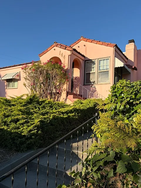 1 bed, 890 sqft, $2,025 — Photo 2