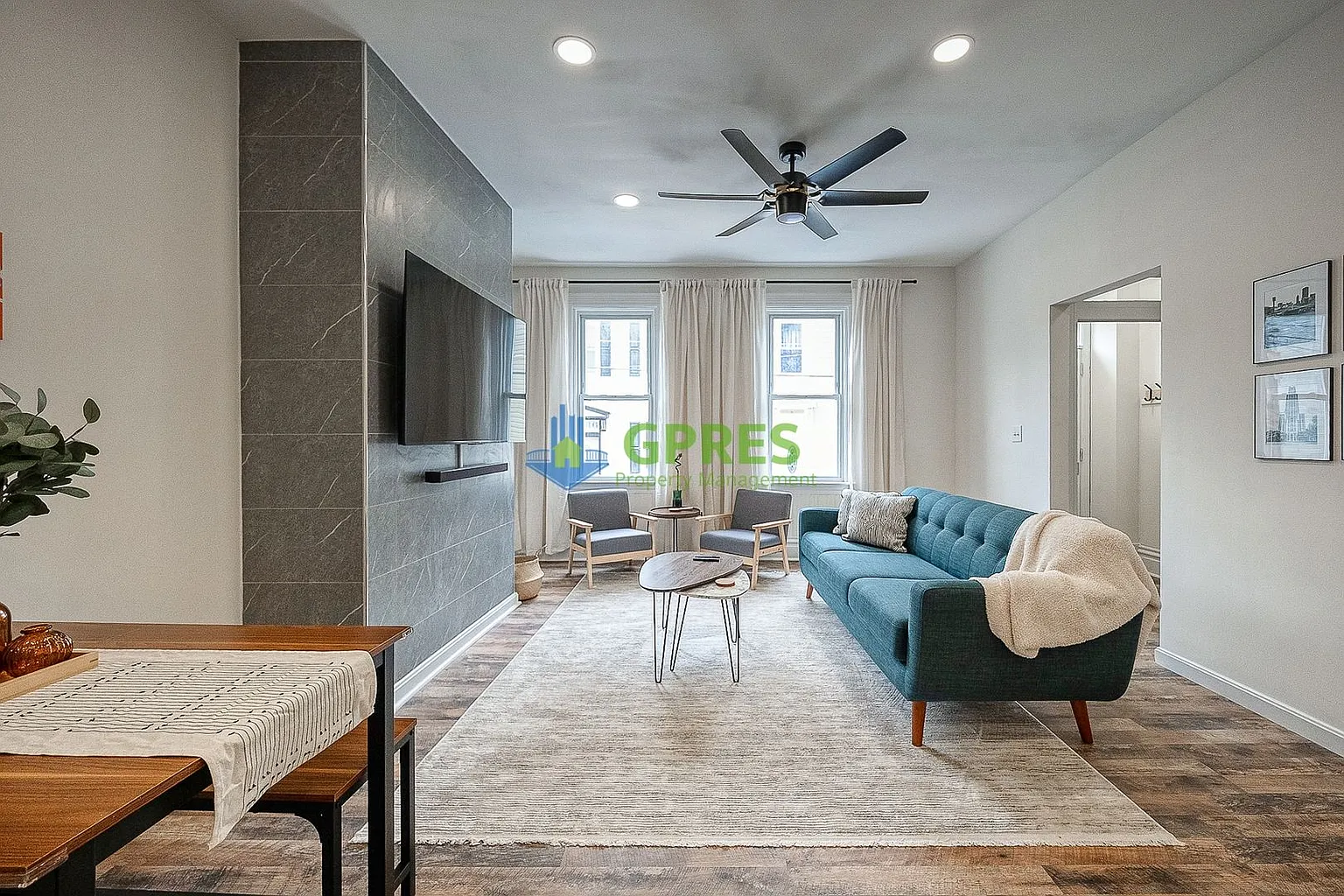 1119 Voskamp St photo 1