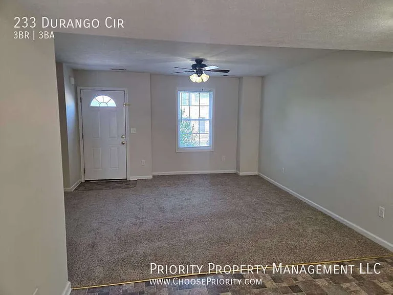 233 Durango Cir — Photo 5