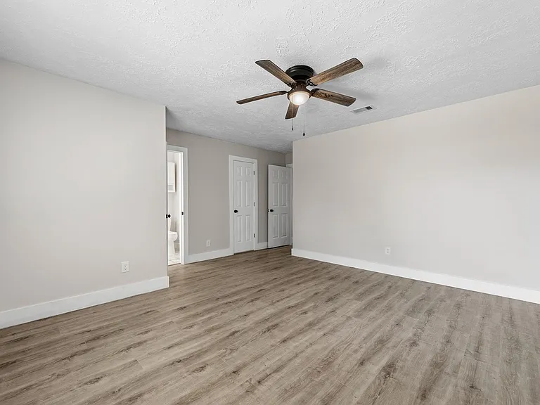 3535 Nutwood Ln — Photo 22