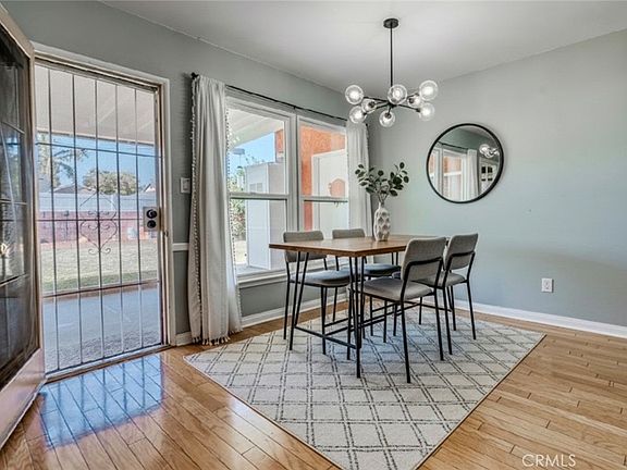 3rd image of 10539 Gridley Rd