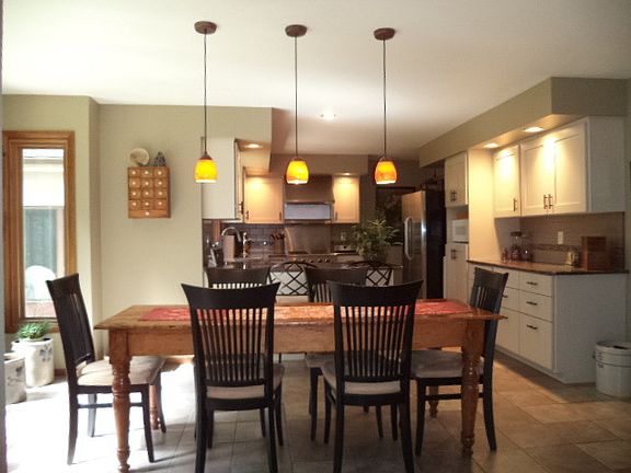 4th image of 1712 Sweetbriar Ln