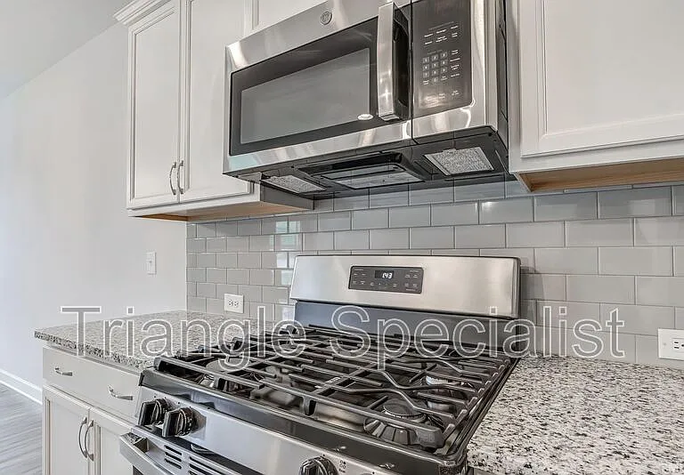 617 Battleboro Dr — Photo 7