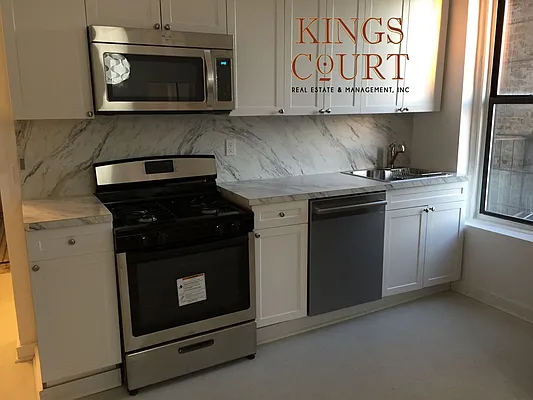 Rented by Kings Court Real Estate | media 42